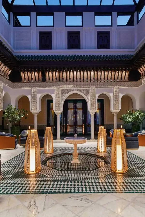 Riad patio with fountain